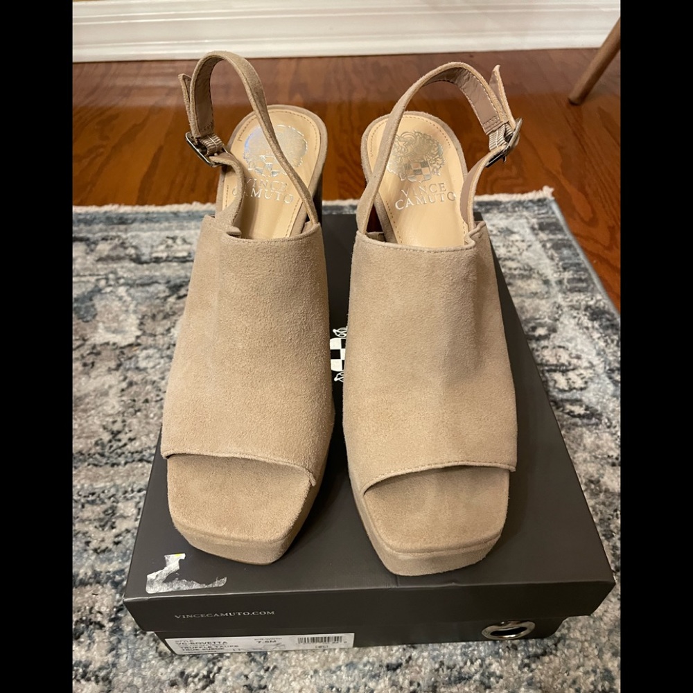 Vince Camuto Sovetta - Picture 7 of 10